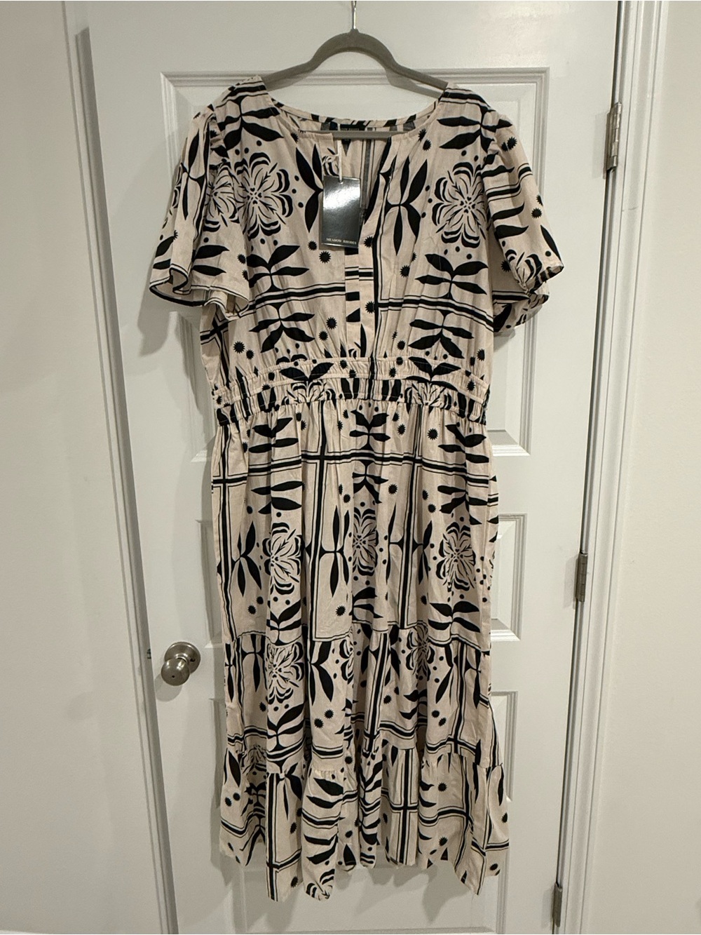 Anthropologie Medow Rhodes 3X Beige & Black Floral Print Tiered Plus Midi Dress